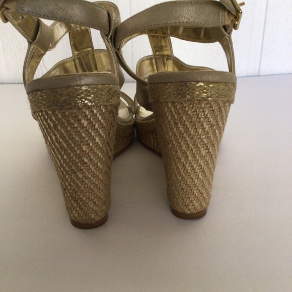 CALVIN KLEIN GOLD CAGED WEDGES SI… - Picture 5 of 13